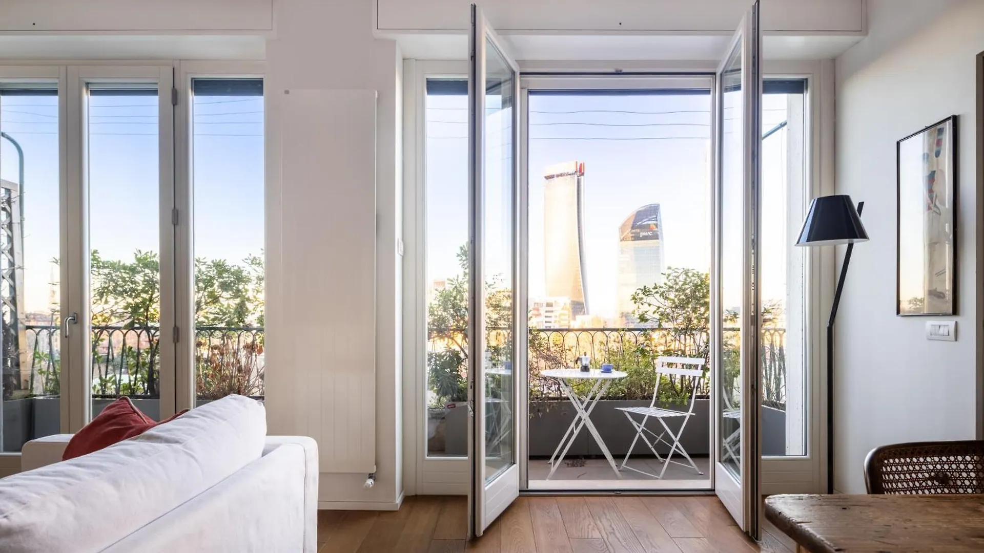 City Life View Apartment With Terrace R&R Milan